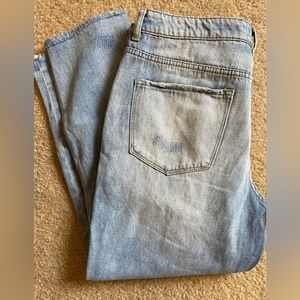 Pink Lily, distressed light washed cropped mom jean, BRAND NEW  size 13